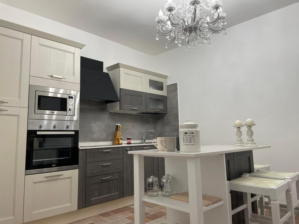 Luxury Villa Arianna Tarano Esterno foto