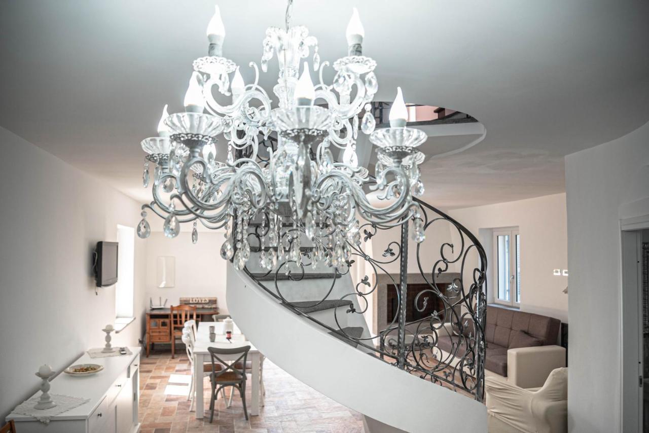 Luxury Villa Arianna Tarano Esterno foto