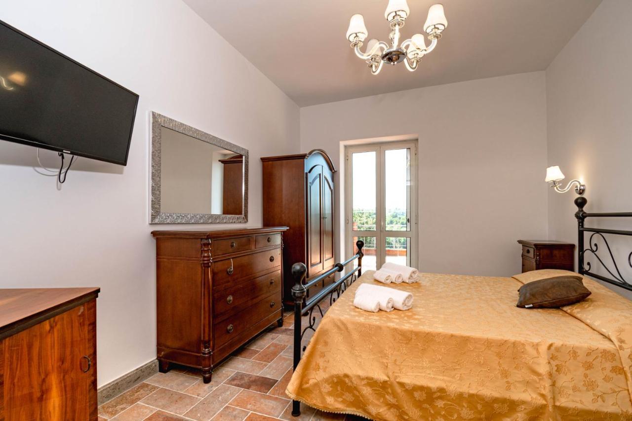 Luxury Villa Arianna Tarano Esterno foto