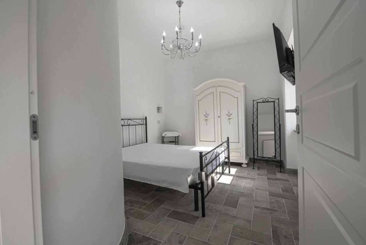 Luxury Villa Arianna Tarano Esterno foto