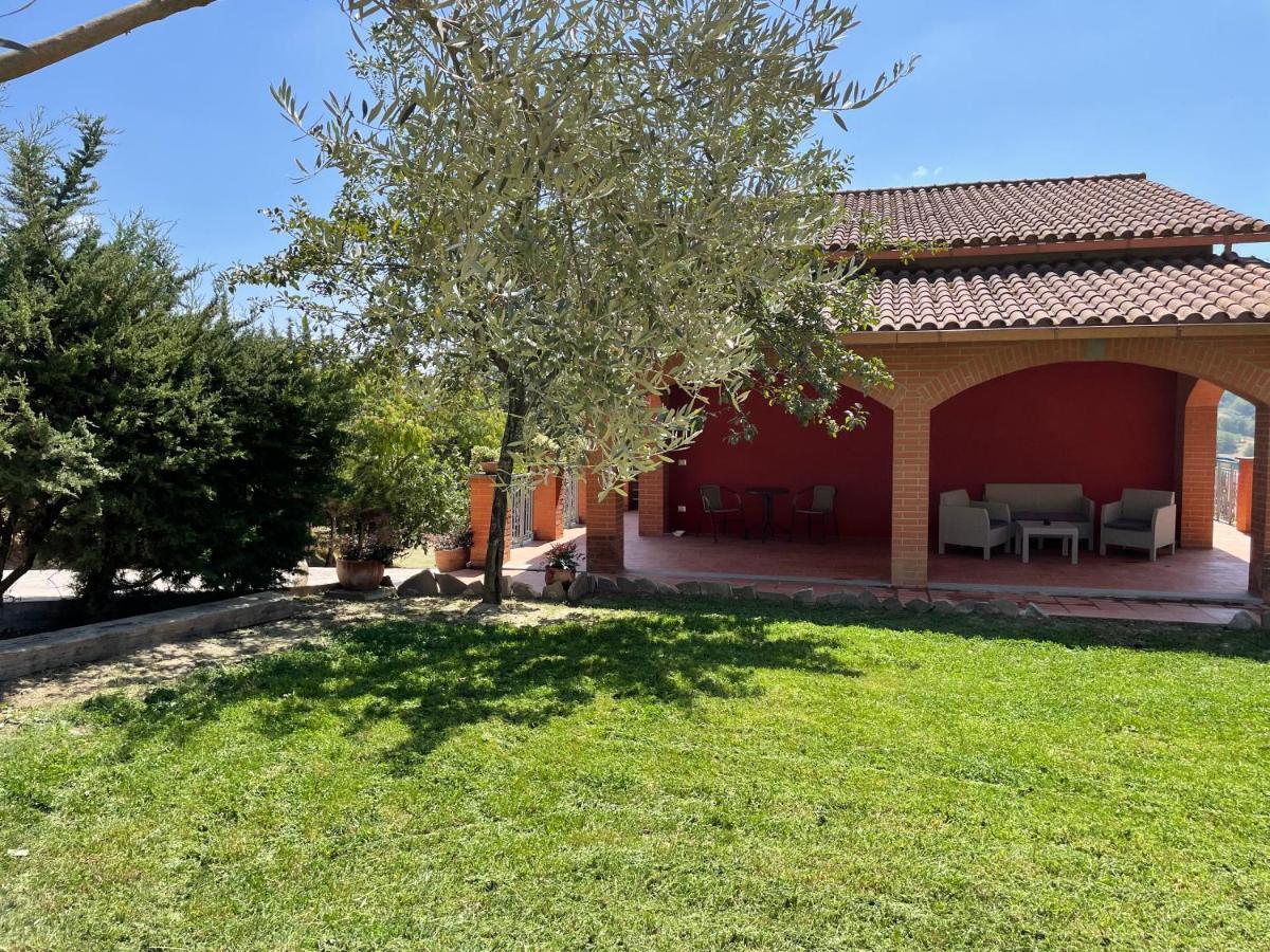 Luxury Villa Arianna Tarano Esterno foto