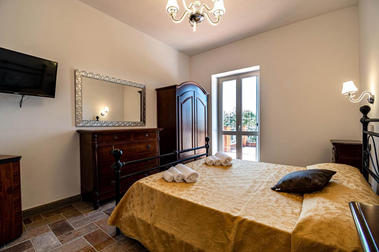 Luxury Villa Arianna Tarano Esterno foto