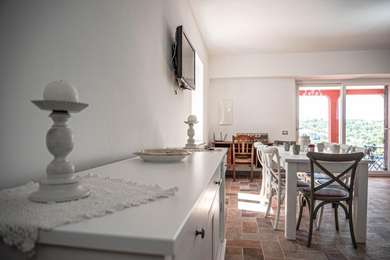 Luxury Villa Arianna Tarano Esterno foto